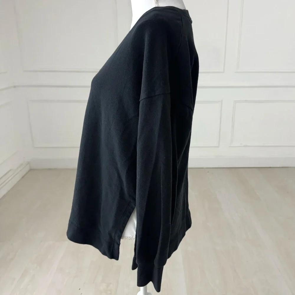 Gap Sweatshirt Women Medium Black V-Neck Side Slit Fleece Lined Pullover‎ Top